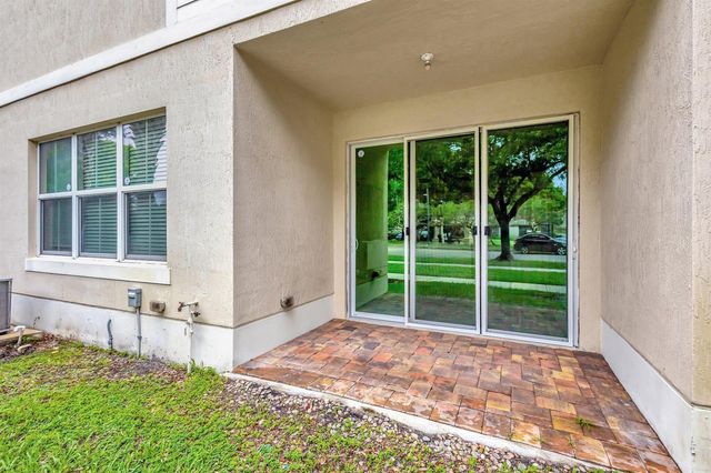 91 PALM Lane, Royal Palm Beach, FL 33411