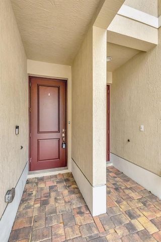 91 PALM Lane, Royal Palm Beach, FL 33411