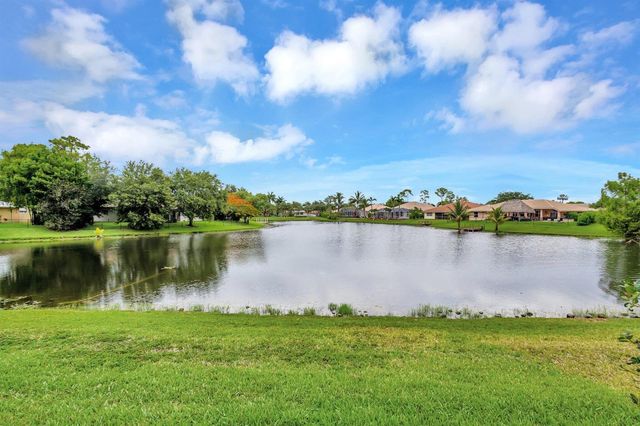 91 PALM Lane, Royal Palm Beach, FL 33411