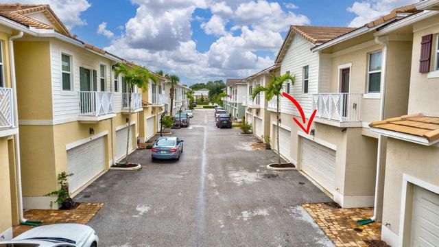 91 PALM Lane, Royal Palm Beach, FL 33411