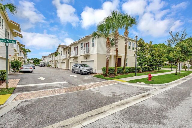 91 PALM Lane, Royal Palm Beach, FL 33411