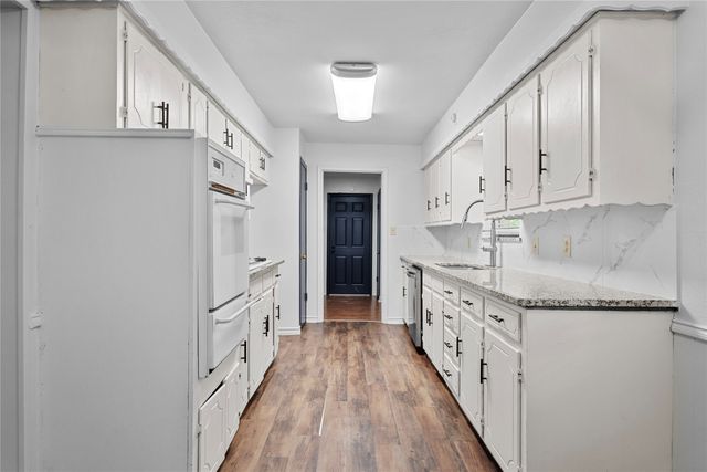 4210 Main Street, Rowlett, TX 75088