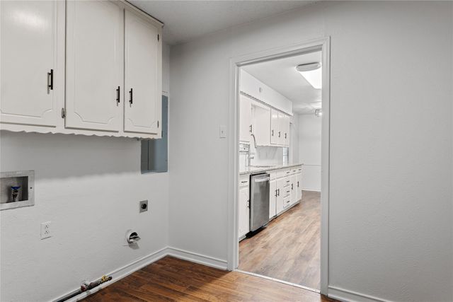 4210 Main Street, Rowlett, TX 75088