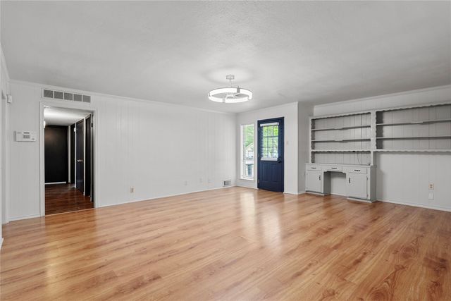 4210 Main Street, Rowlett, TX 75088