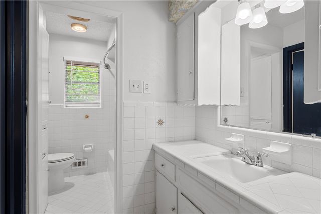 4210 Main Street, Rowlett, TX 75088