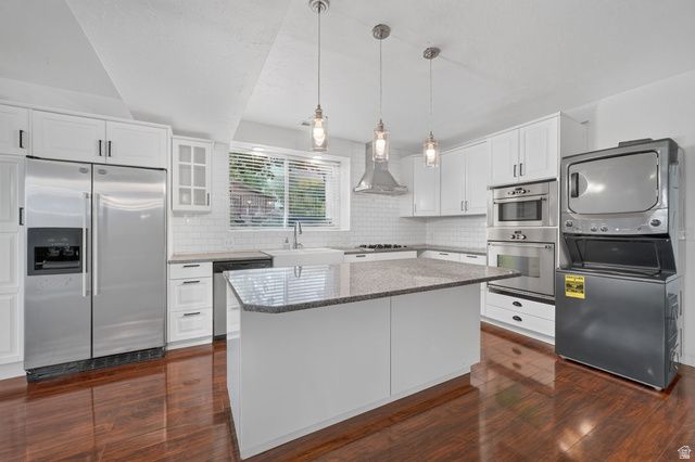 4992 S QUERCUS CV, Salt Lake City, UT 84123