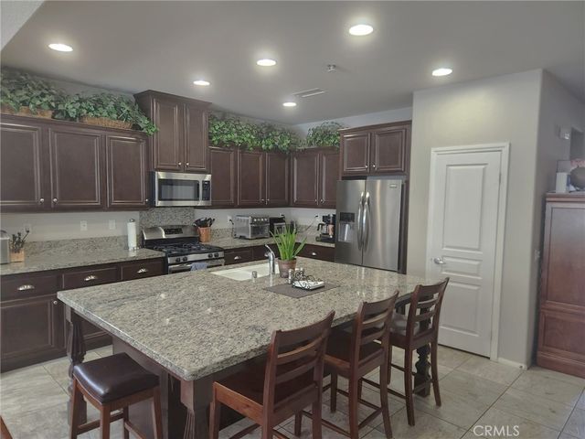 11713 Clematis Drive, Corona, CA 92883