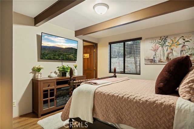 31353 Lightfoot Way, Running Springs, CA 92382