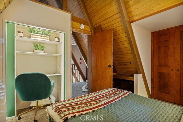 31353 Lightfoot Way, Running Springs, CA 92382