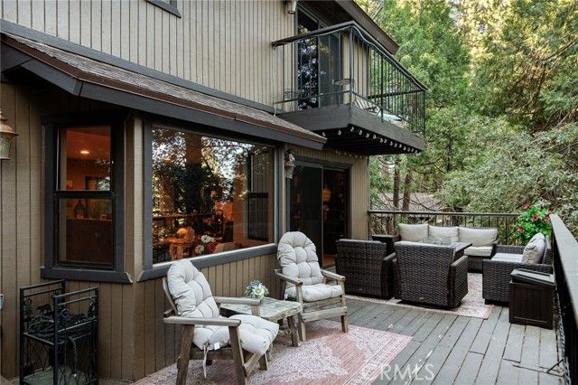 31353 Lightfoot Way, Running Springs, CA 92382