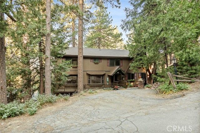 31353 Lightfoot Way, Running Springs, CA 92382