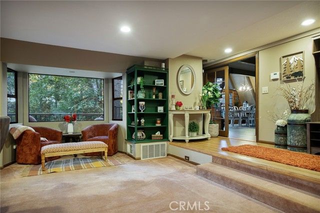 31353 Lightfoot Way, Running Springs, CA 92382