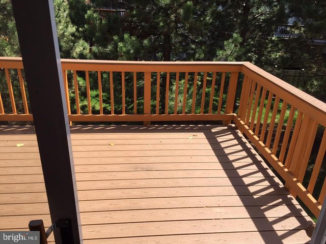 2503 CLOVER FIELD CIR, Herndon, VA 20171