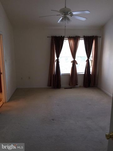 2503 CLOVER FIELD CIR, Herndon, VA 20171