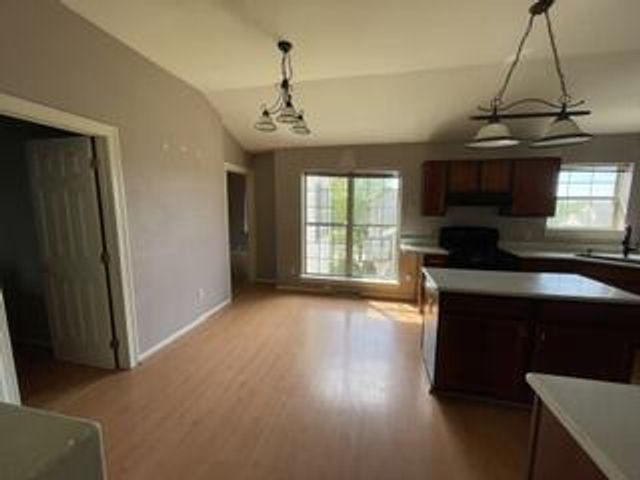 118 Manchester DRIVE, Waukesha, WI 53188