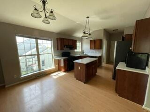 118 Manchester DRIVE, Waukesha, WI 53188