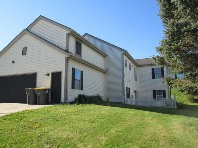 118 Manchester DRIVE, Waukesha, WI 53188