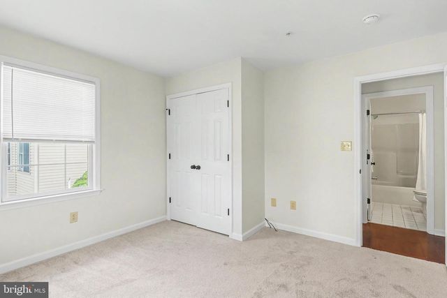 1443 WANDA DR, Hanover, PA 17331