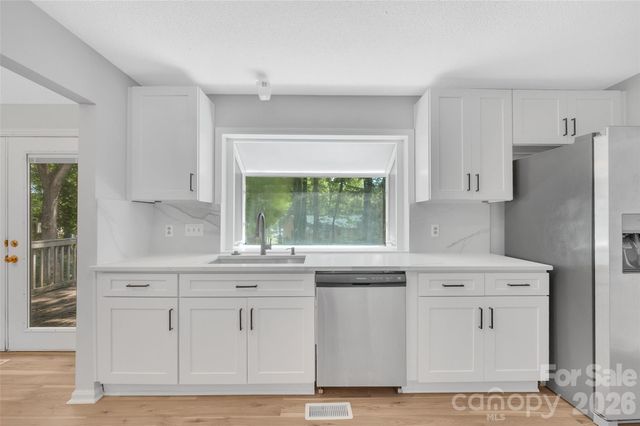 4506 Elm Field Court, Charlotte, NC 28227
