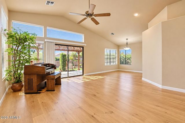 249 E VAUGHN Avenue, Gilbert, AZ 85234