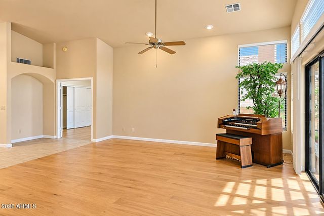 249 E VAUGHN Avenue, Gilbert, AZ 85234
