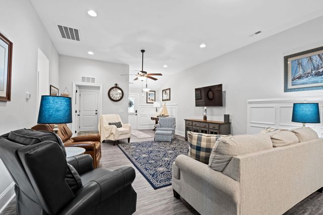 1296 Marsilio Ln SW, Ocean Isle Beach, NC 28469