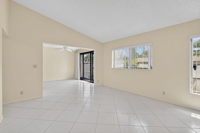8129 Springtree Road, Boca Raton, FL 33496