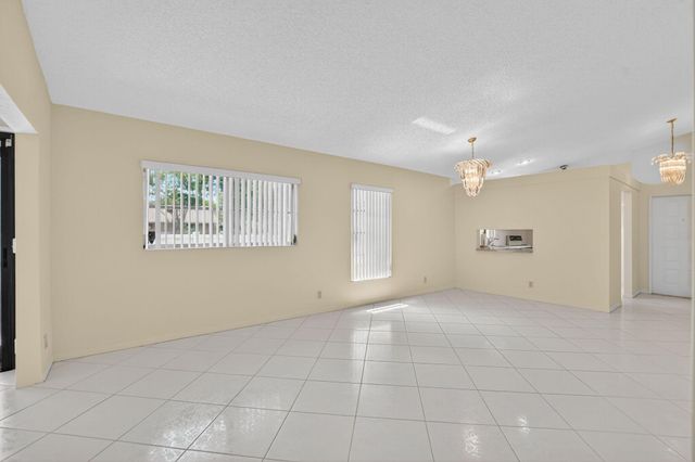 8129 Springtree Road, Boca Raton, FL 33496