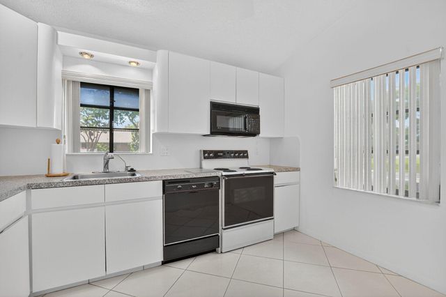 8129 Springtree Road, Boca Raton, FL 33496