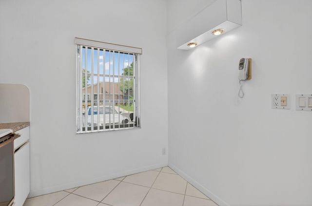 8129 Springtree Road, Boca Raton, FL 33496