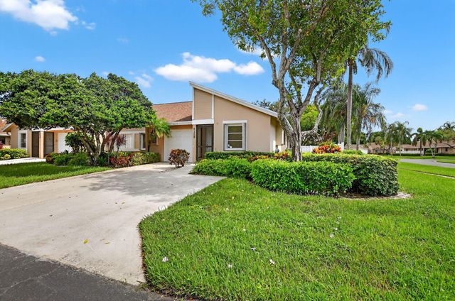 8129 Springtree Road, Boca Raton, FL 33496