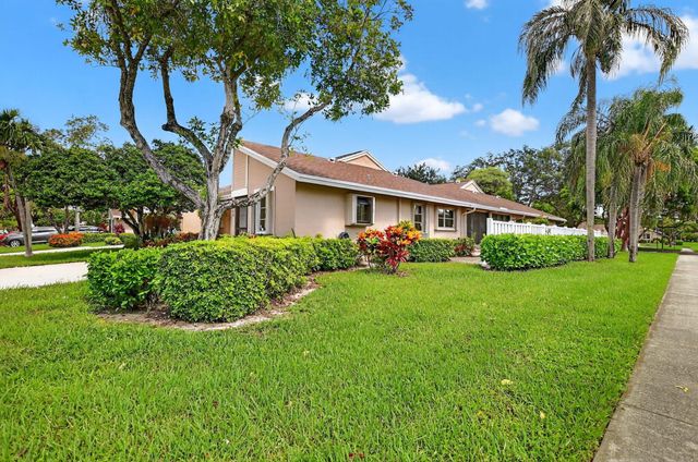 8129 Springtree Road, Boca Raton, FL 33496