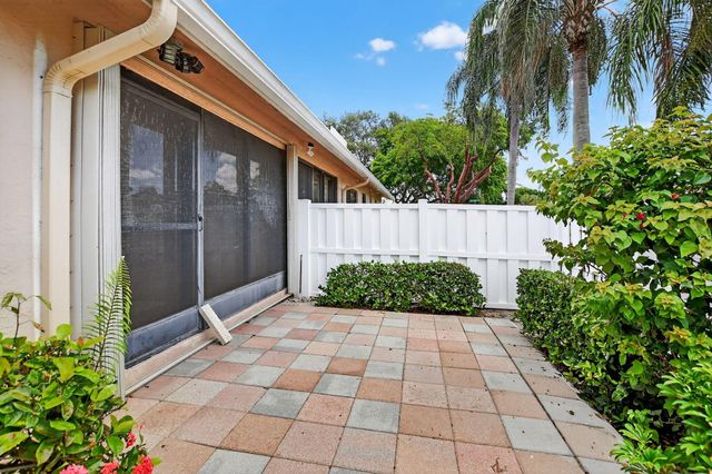 8129 Springtree Road, Boca Raton, FL 33496