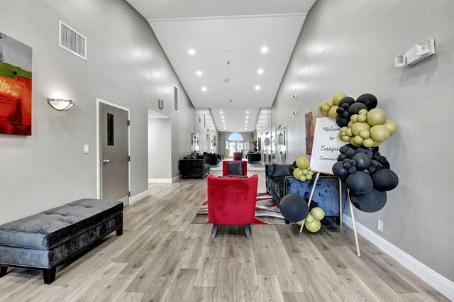 8129 Springtree Road, Boca Raton, FL 33496