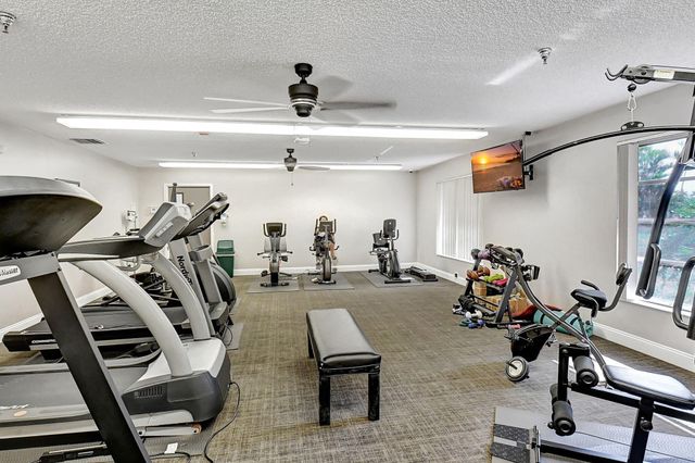 8129 Springtree Road, Boca Raton, FL 33496