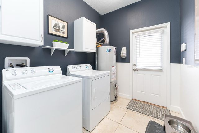 5917 GRASSY POINT ROAD, Winter Garden, FL 34787