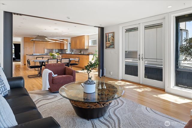 1953 9th Avenue W, Seattle, WA 98119