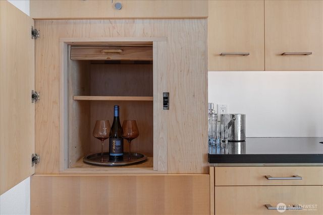 1953 9th Avenue W, Seattle, WA 98119