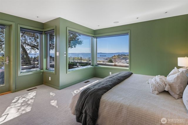 1953 9th Avenue W, Seattle, WA 98119