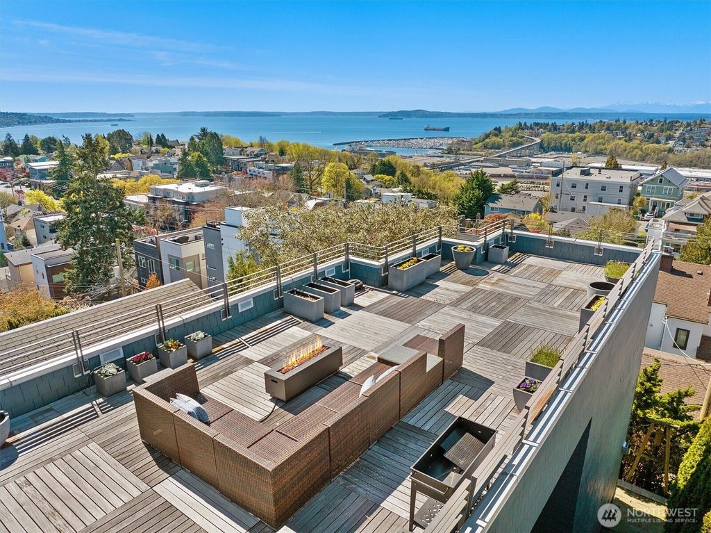 1953 9th Avenue W, Seattle, WA 98119