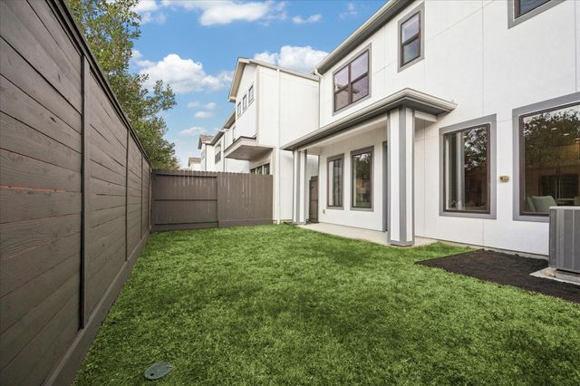 1739 Ojeman Point Lane, Houston, TX 77055