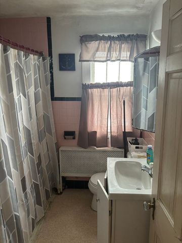 47 Hartford Terrace, Springfield, MA 01118