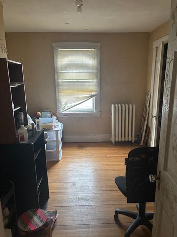 47 Hartford Terrace, Springfield, MA 01118