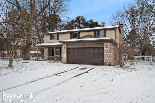 123 Nottingham Court, Troy, MI 48085