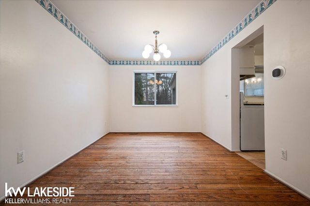 123 Nottingham Court, Troy, MI 48085