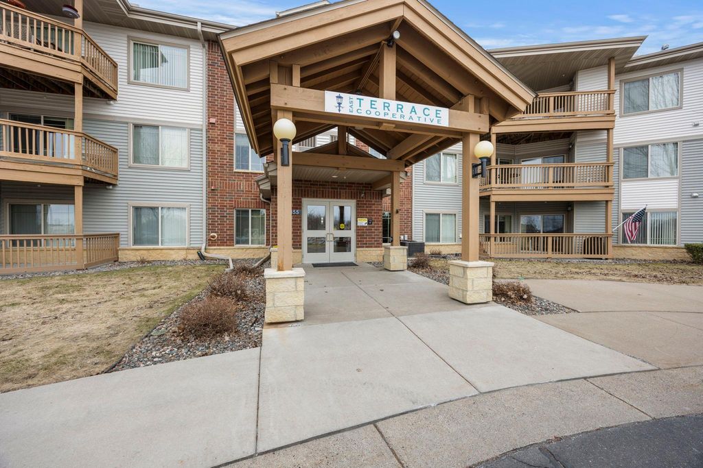 2155 6th Lane SE 101, Cambridge, MN 55008 — photo 2