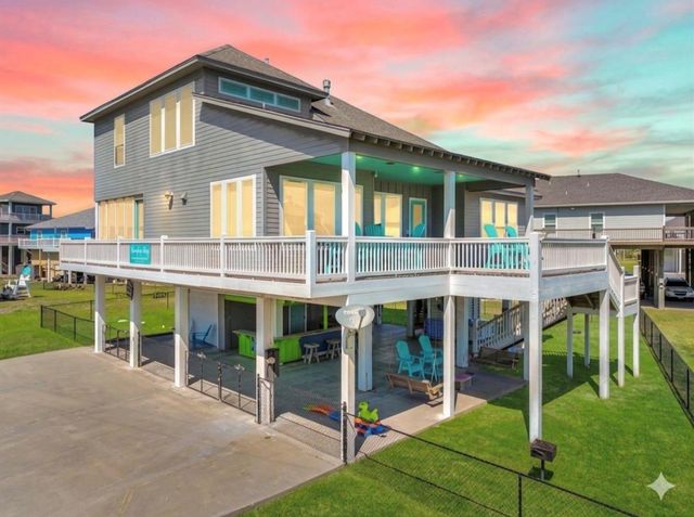878 Surf Road, Crystal Beach, TX 77650
