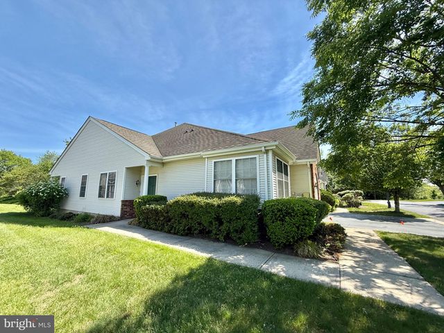 73 MEADOWLARK DR, Hamilton, NJ 08690