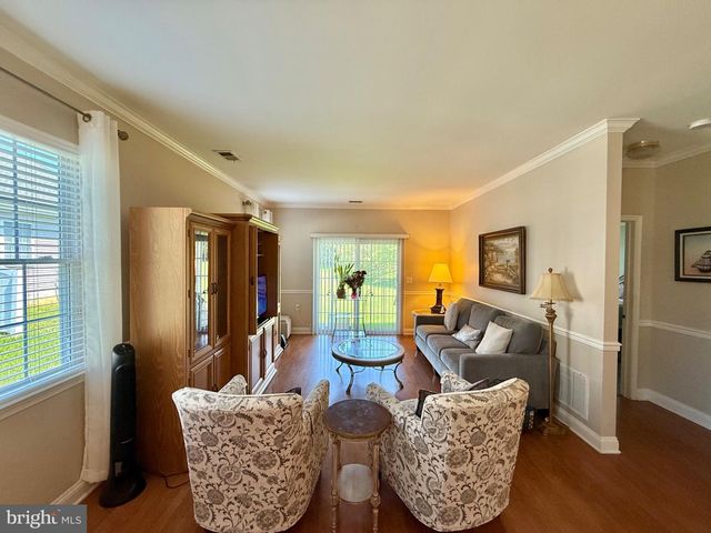 73 MEADOWLARK DR, Hamilton, NJ 08690
