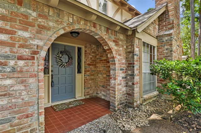 2210 Laurel Hill Drive, Kingwood, TX 77339